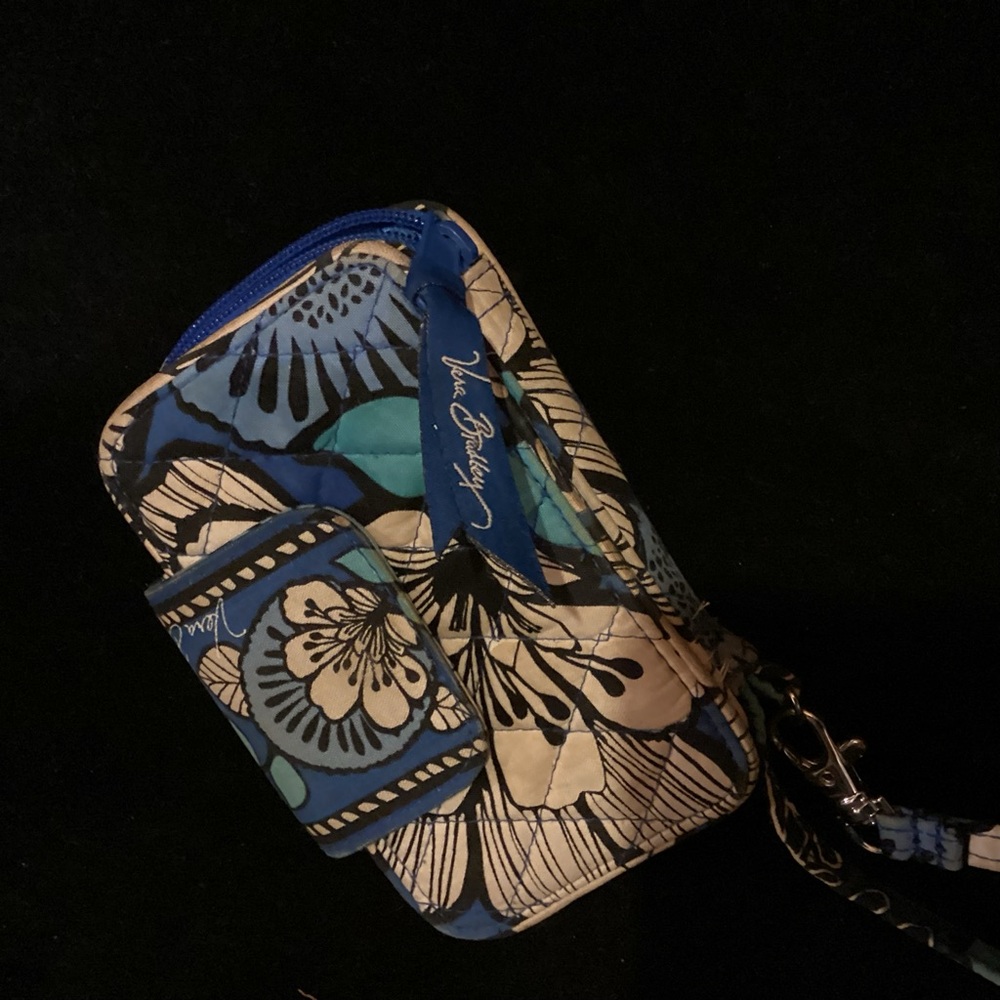 Vera Bradley Wristlet Wallet in the Blue Bayou pattern